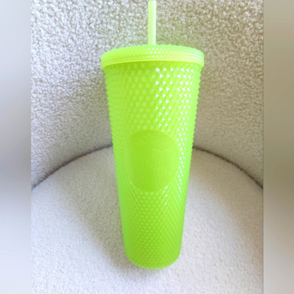 Starbucks Glow in the Dark 24 oz Cold Cup - Green Venti Nwt